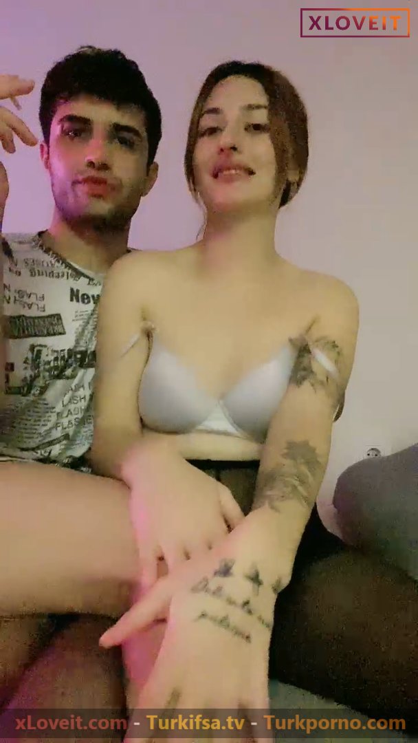 Buse ifşa Çıtır genç kız 2 erkekle yayın yaptı