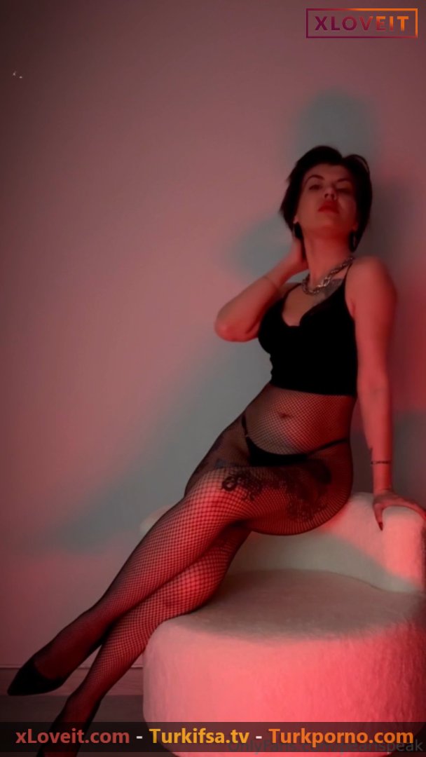 Pearlspeak ifşa inci hanım bir sanatçı